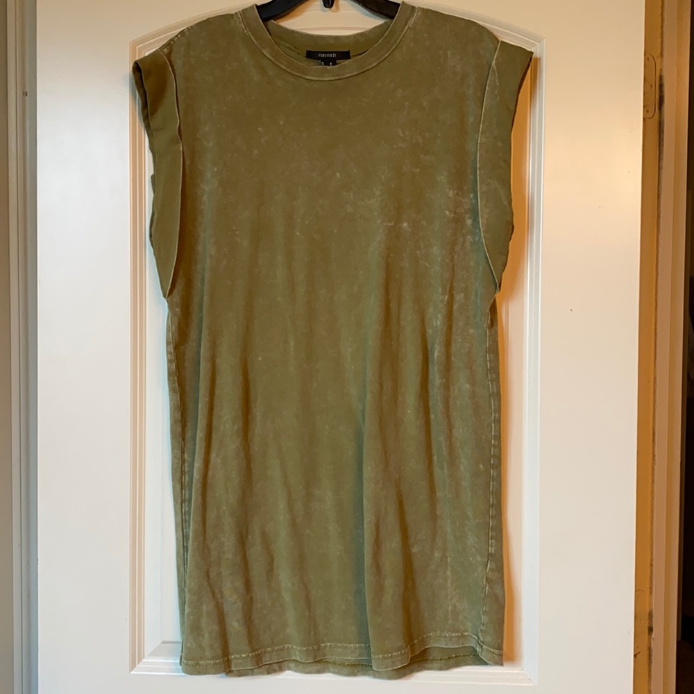 T-shirt dress fits like a large